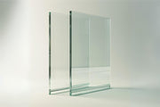 Transparentes Glas